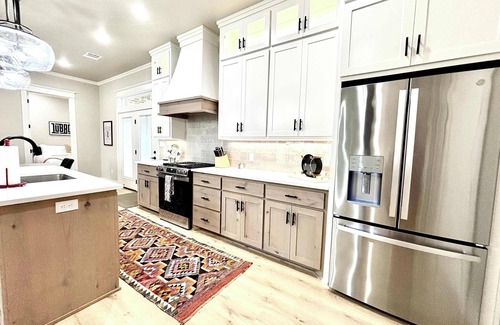Lubbock House | Gun's Up Getaway - 4BR/3BA - New Construction