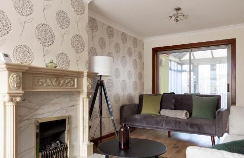 Grangemouth House | Gunn House