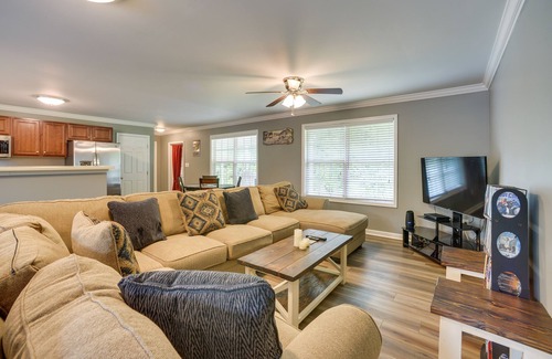 Groveoak House | Guntersville Lake House: Boat Ramp Access!