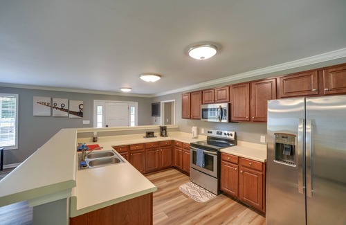Groveoak House | Guntersville Lake House: Boat Ramp Access!