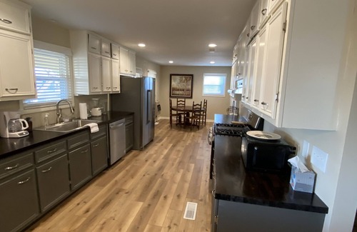 Guntersville House | Guntersville Lakeside Bungalow