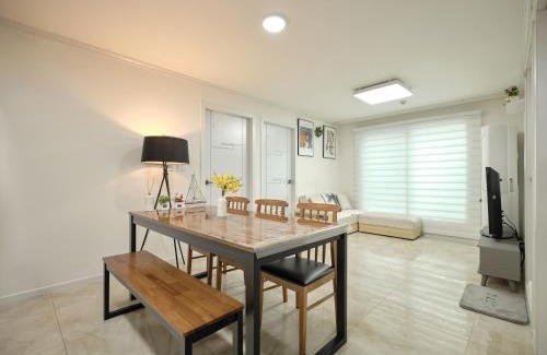 Guri Apartment | Guri Lemontree Stay