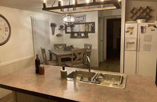 Elephant Butte House | Gurley's Happy Place! Quarter mile to main entrance of the Butte. Come Play!