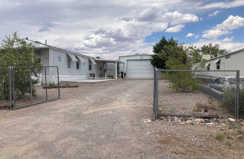 Elephant Butte House | Gurley's Happy Place! Quarter mile to main entrance of the Butte. Come Play!