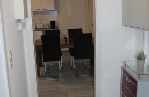 Kaiserslautern Apartment | Gut gelegenes Appartment mit Wifi, Parkplatz, Wama, Trockner usw.