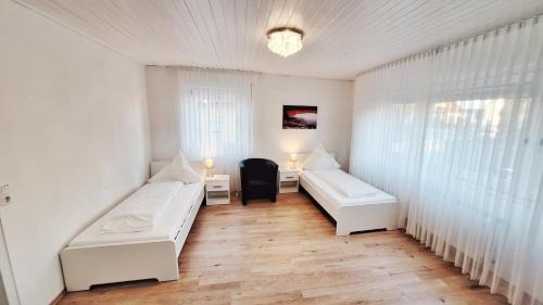 Neuried Apartment | Gute Preise Gute Reise I 4 Zimmer und 2 Bäder auf 130qm