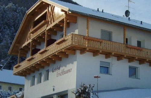 San Lorenzo di Sebato Apartment | Guthof Erschbaumer in the Kronplatz ski area