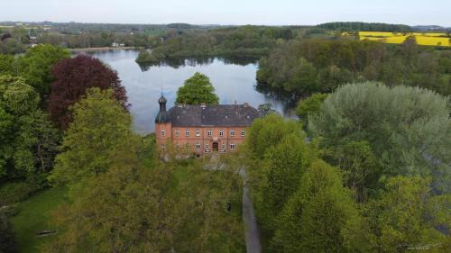 Wittmoldt Bed & Breakfast | Gutshaus - Gut Wittmoldt