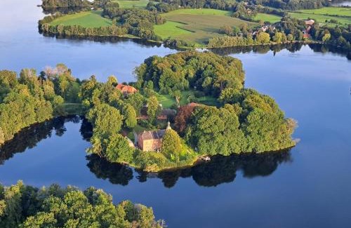 Wittmoldt Bed & Breakfast | Gutshaus - Gut Wittmoldt