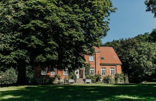 Rugen Island Apartment | Gutshaus Krimvitz Ferienwohnung auf Rügen