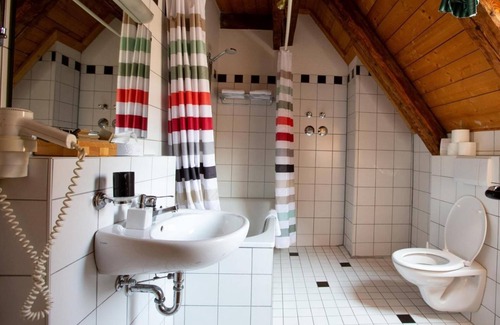 Klosterreichenbach Hotel | Gutshof Hotel Waldknechtshof