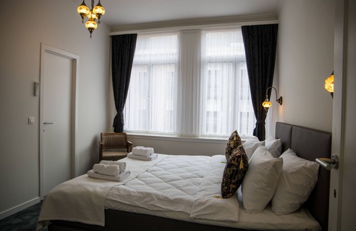 Lier Hotel | Guzy hotel