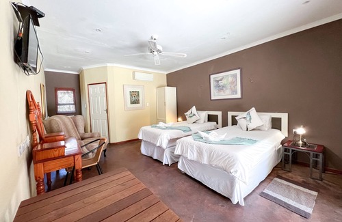 Gweta Cabin | Gweta Lodge