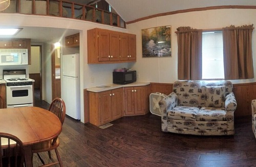 Kenai Peninsula Cabin | Gwin's Lodge Spruce Chalet #7
