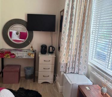 Egloshayle House | Gwynarth Guest House