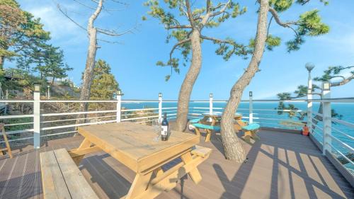 Gyeongju House | gyeongju blue21 poolvilla pension