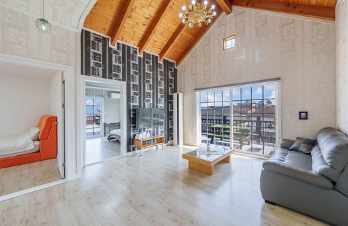 Gyeongju House | Gyeongju The Stay Spa Pension