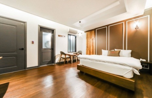 Gyeongsan Hotel | Gyeongsan Shwimpyo