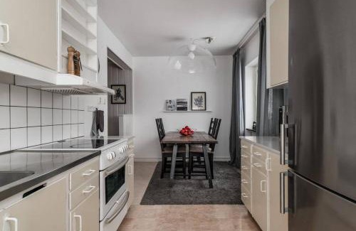 Borlange Apartment | Gylle Luxe Retreat
