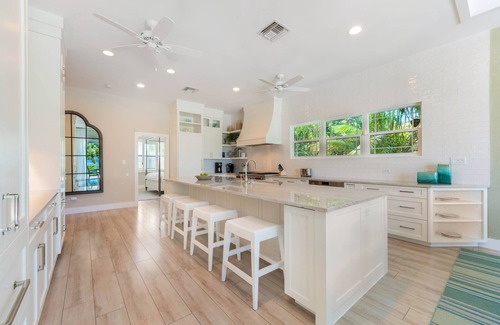 North Side House | Gypsy: Private Pool, Beachfront & Designer Interiors in Rum Point