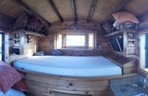 Arroyo Hondo House | Gypsy Rose Vardo for Adventurous Nature Loversn