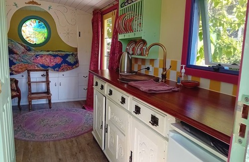 Balingup Cabin | Gypsy Rose wagon peace and quietnShepherd’s hut in Balingup, Australia