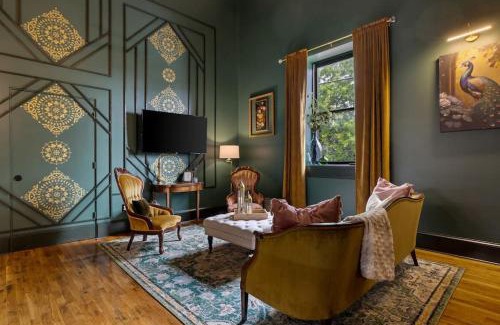 Columbia Apartment | Gypsy - The Vestry on Read