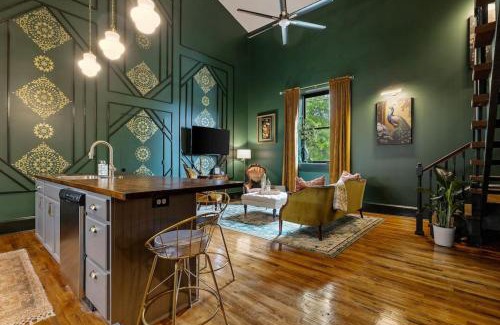 Columbia Apartment | Gypsy - The Vestry on Read