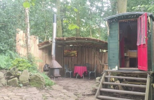 Lydney Cabin | Gypsycaravan, Wye Valley, Tintern, Forest of Dean,