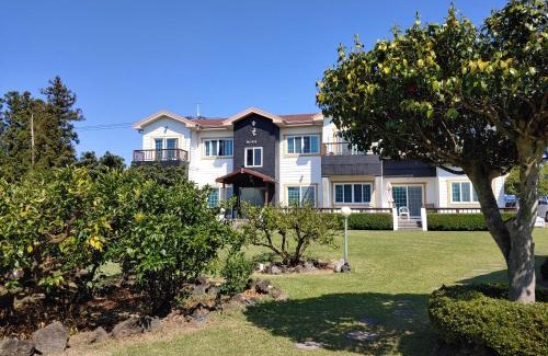Namwon House | Gyulhouse Pension