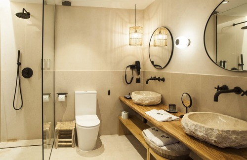 Valverde del Fresno Hotel | Hábitat Cigueña Negra