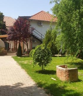 Papa Bed & Breakfast | Hársfavirág Vendégház