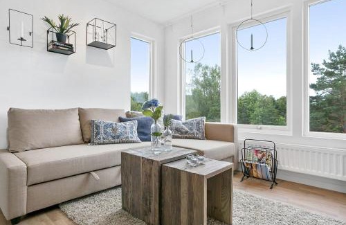 Lokholmen House | Hällestrand Village