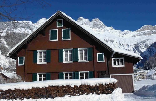 Engelberg Apartment | Hälmehois by Interhome