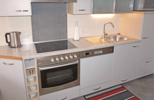 Arzl im Piztal Apartment | Hänslers Hof Ferienwohnung by Interhome