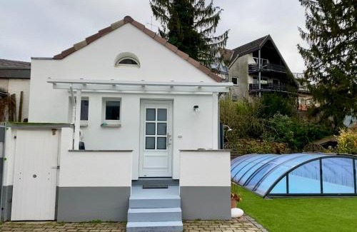 Altstadt I Apartment | Häuschen im Garten in der Mülheimer Altstadt