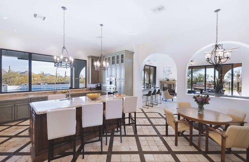 Pinnacle Peak House | HÓZHÓ Serenity Estate