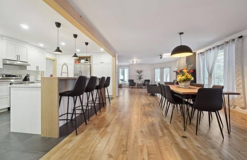 Notre-Dame-de-Lourdes Ski Chalet | Hôtel à la maison - Le Louis Philippe II