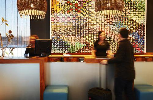 Brossard Hotel | Hôtel Alt Quartier DIX30