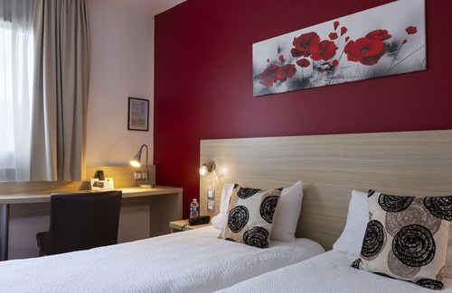 Pacy-sur-Eure Hotel | Hôtel Altina