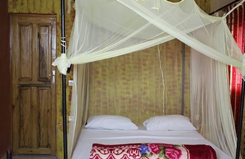 Niaga Hotel | Hôtel Arc en Ciel