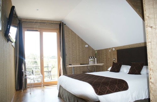 Marigny-Saint-Marcel Hotel | Hôtel Blanc