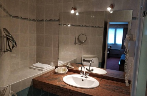 Chalezeule Hotel | Hôtel Calisola