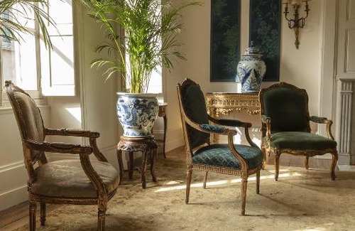 Aubusson House | Hôtel de Colbert