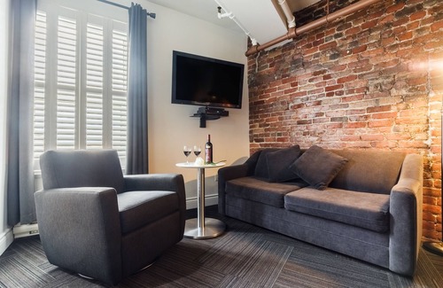Lower Town Hotel | Hôtel des Coutellier