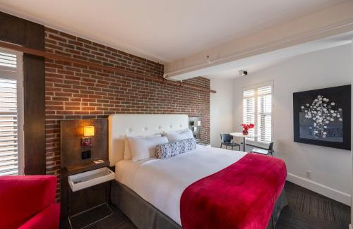 Lower Town Hotel | Hôtel des Coutellier