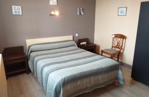 Salbris Hotel | Hôtel le Lion d'Or