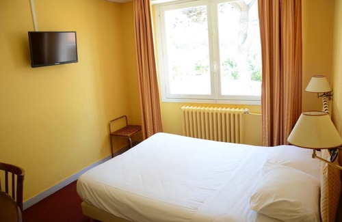 Saint-Brevin-les-Pins Hotel | Hôtel le Petit Trianon
