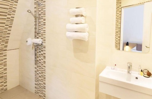 Aulnay-sous-Bois Hotel | Hôtel Le Saint Germain