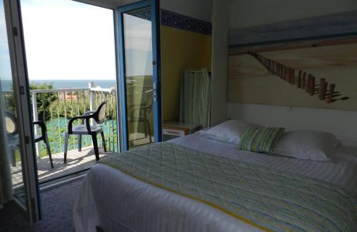 Wissant Hotel | Hôtel Le Vivier WISSANT - Vue Mer - Côte d'Opale - Baie de Wissant - 2CAPS